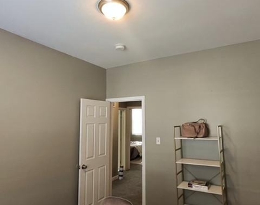 502 Lyndhurst Street - Photo Thumbnail 14