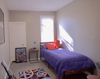 502 Lyndhurst Street - Photo Thumbnail 3
