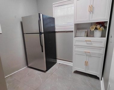 502 Lyndhurst Street - Photo Thumbnail 30