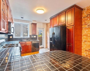 1407 Webster Street - Photo Thumbnail 5