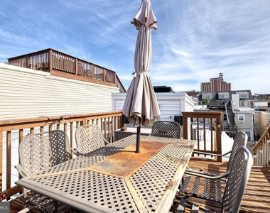 1025 S Bouldin Street - Photo Thumbnail 20