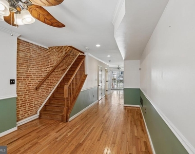 1618 Marshall Street - Photo Thumbnail 6