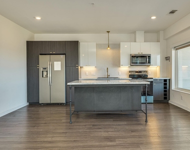 4361 S Congress Ave - Photo Thumbnail 5