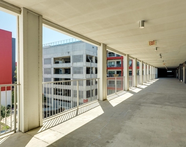 4361 S Congress Ave - Photo Thumbnail 23