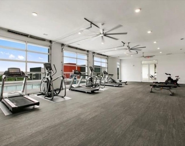4361 S Congress Ave - Photo Thumbnail 17