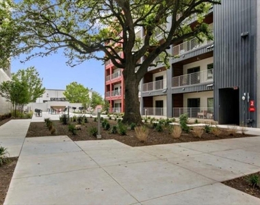 4361 S Congress Ave - Photo Thumbnail 18