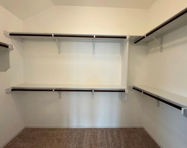 106 Watercourse Way - Photo Thumbnail 28
