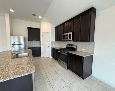 106 Watercourse Way - Photo Thumbnail 19