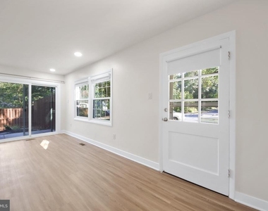1746 Waldorf Court - Photo Thumbnail 5