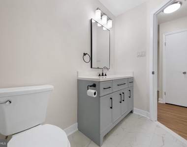 1746 Waldorf Court - Photo Thumbnail 32