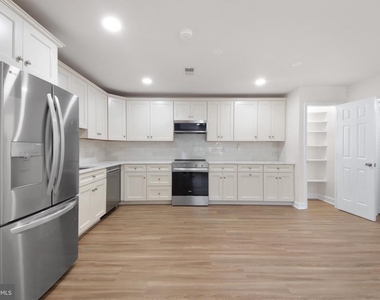 1746 Waldorf Court - Photo Thumbnail 13