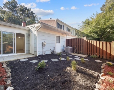 1746 Waldorf Court - Photo Thumbnail 43