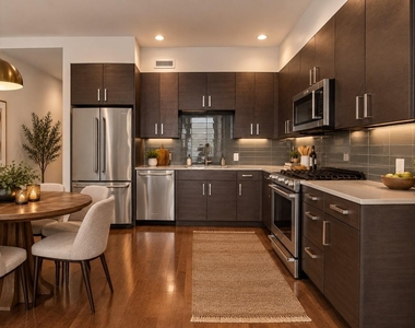 222 West Ave - Photo Thumbnail 8