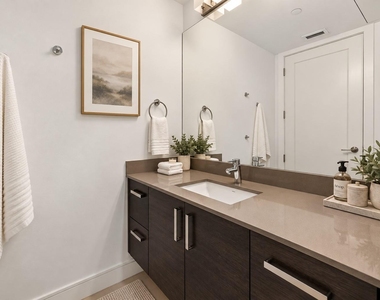 222 West Ave - Photo Thumbnail 14