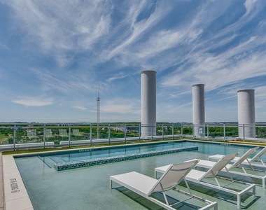 222 West Ave - Photo Thumbnail 28