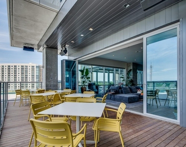 222 West Ave - Photo Thumbnail 38