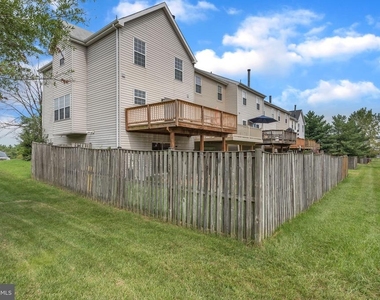 747 Dayspring Drive - Photo Thumbnail 27
