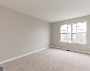 747 Dayspring Drive - Photo Thumbnail 17