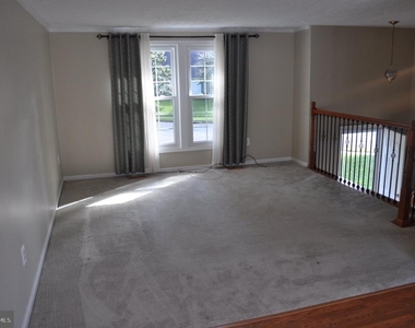 1662 Canonade Court - Photo Thumbnail 4