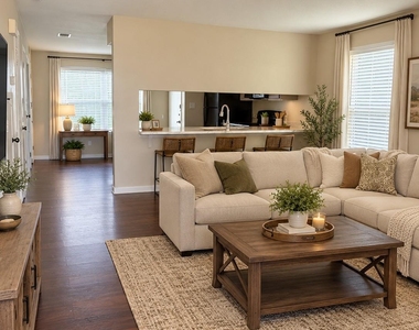 908 Guadalupe St - Photo Thumbnail 2