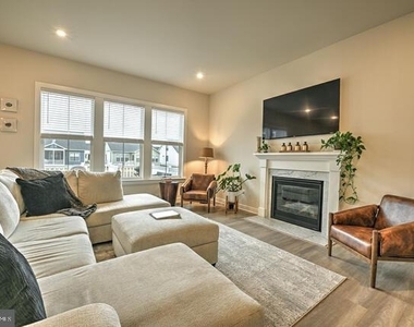 33910 Bridget Lane - Photo Thumbnail 3