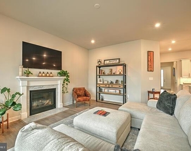 33910 Bridget Lane - Photo Thumbnail 6