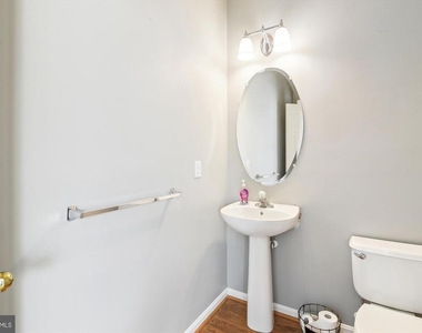 33829 Connecticut Avenue - Photo Thumbnail 6
