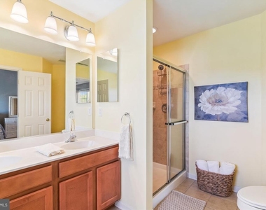 33829 Connecticut Avenue - Photo Thumbnail 9