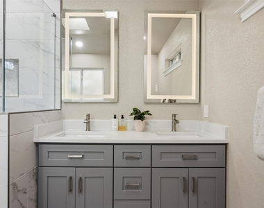 445 Rocky River Rd - Photo Thumbnail 8