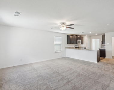 517 Riverdale Dr - Photo Thumbnail 7
