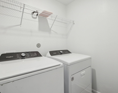 517 Riverdale Dr - Photo Thumbnail 29
