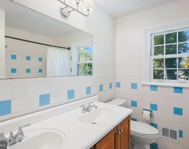 731 Halstead Road - Photo Thumbnail 14