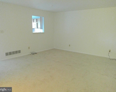 5041 E Woodmill Drive - Photo Thumbnail 3