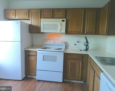 5041 E Woodmill Drive - Photo Thumbnail 2