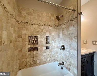 1906 N Scott Street - Photo Thumbnail 22