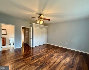 1906 N Scott Street - Photo Thumbnail 13