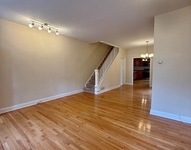 1906 N Scott Street - Photo Thumbnail 3