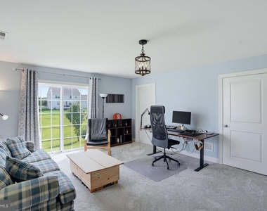 1322 Carrick Court - Photo Thumbnail 6