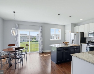 1322 Carrick Court - Photo Thumbnail 9