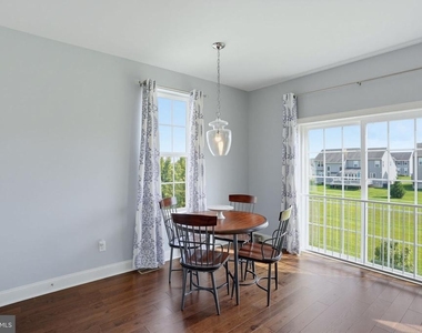1322 Carrick Court - Photo Thumbnail 12