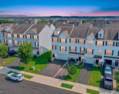 1322 Carrick Court - Photo Thumbnail 37