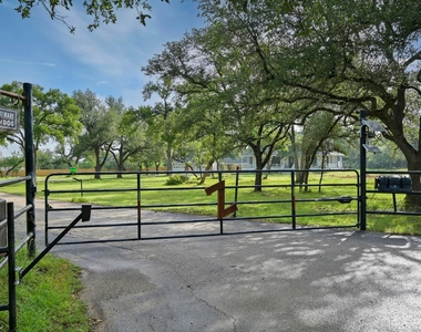 322 Mesa Oaks - Photo Thumbnail 1