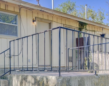 7111 Dan Jean Dr - Photo Thumbnail 18