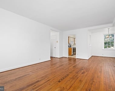 3864 Porter Street Nw - Photo Thumbnail 5