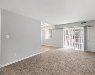 5344 C Street Se - Photo Thumbnail 2
