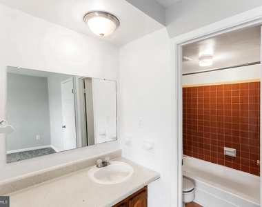 5344 C Street Se - Photo Thumbnail 4