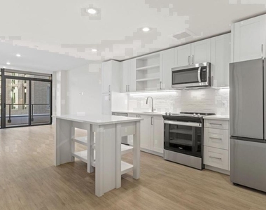 4000 Wisconsin Avenue Nw - Photo Thumbnail 32