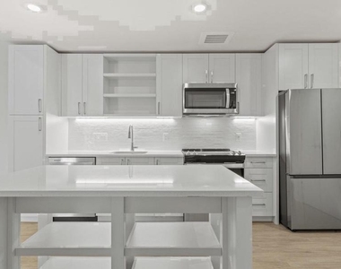 4000 Wisconsin Avenue Nw - Photo Thumbnail 31