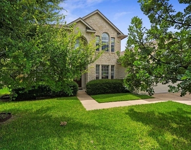 2225 Speidel Dr - Photo Thumbnail 1