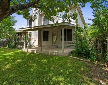 2225 Speidel Dr - Photo Thumbnail 30